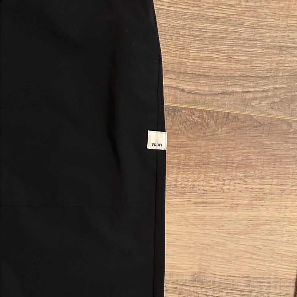 EUC Vuori  ladies Black Jogger Pants size large. - Picture 7 of 11